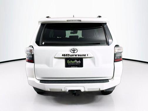 Ice Cap 2024 Toyota 4Runner SR5