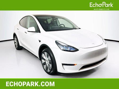 Pearl White Multi-Coat 2024 Tesla Model Y Long Range Dual Motor All-Wheel Drive