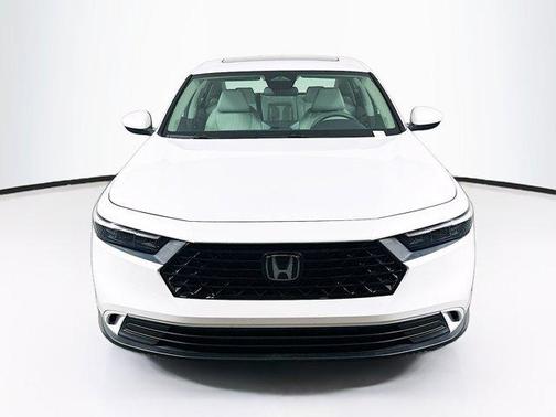 Platinum White Pearl 2023 Honda Accord EX