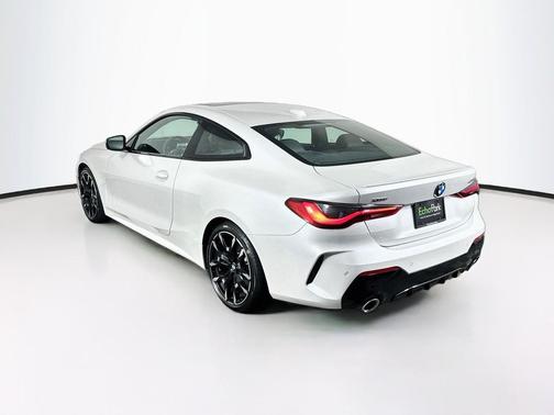 Mineral White Metallic 2026 BMW 430 i xDrive