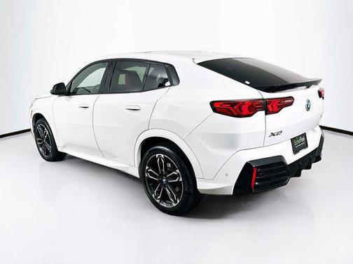 2025 BMW X2 xDrive28i