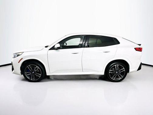 2025 BMW X2 xDrive28i
