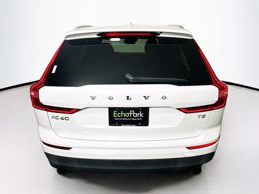 2019 Volvo XC60 T5 Momentum