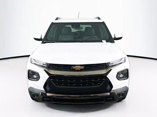 White 2023 Chevrolet Trailblazer ACTIV