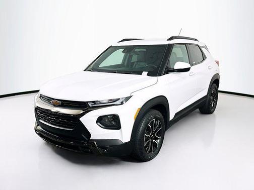 White 2023 Chevrolet Trailblazer ACTIV