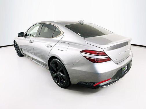 2023 Genesis G70 2.0T RWD