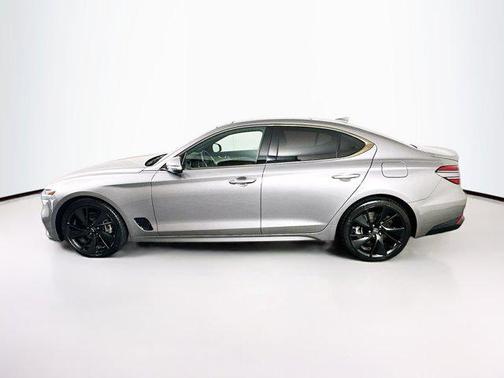 2023 Genesis G70 2.0T RWD