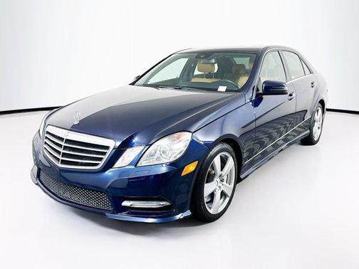 2013 Mercedes-Benz E-Class 4MATIC