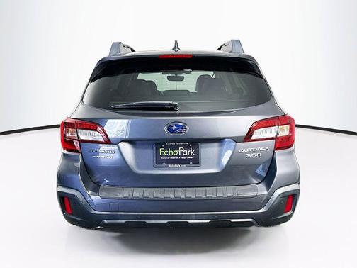 Gray 2018 Subaru Outback 3.6R Limited