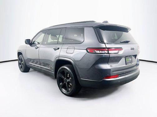 Baltic Gray Metallic Clearcoat 2023 Jeep Grand Cherokee L Altitude
