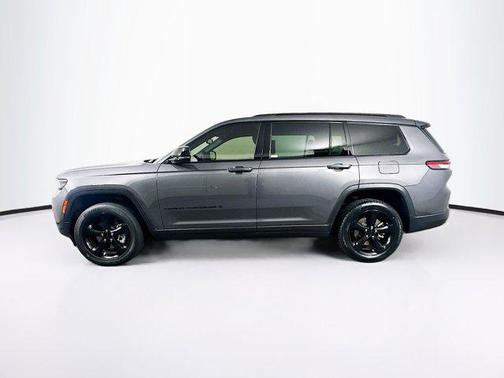 Baltic Gray Metallic Clearcoat 2023 Jeep Grand Cherokee L Altitude