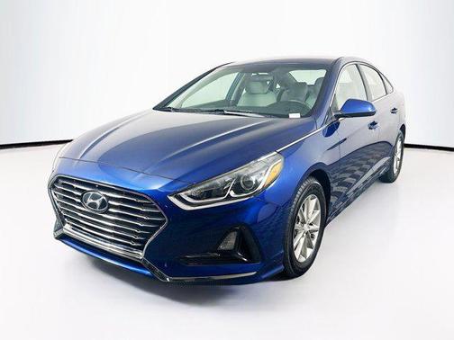 2018 Hyundai SONATA SE