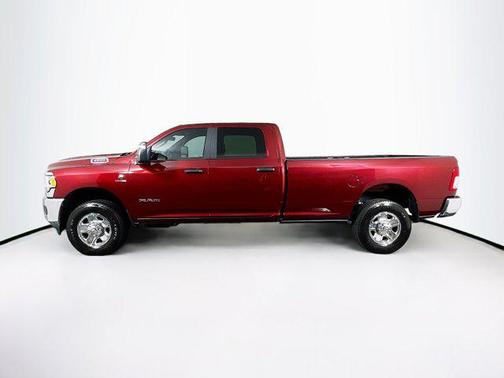 2024 RAM 3500 Big Horn Crew Cab 4x4 8' Box