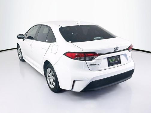 Ice Cap 2024 Toyota Corolla LE