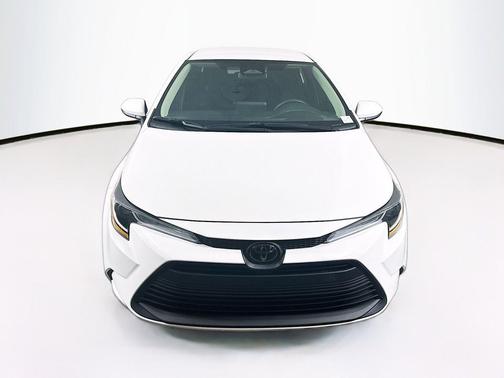 Ice Cap 2024 Toyota Corolla LE