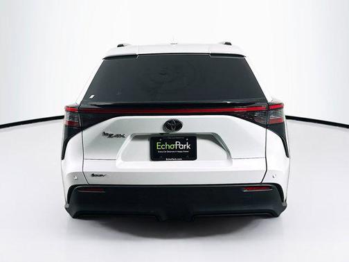 2025 Toyota bZ4X XLE