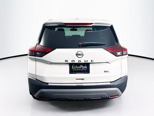 Pearl White Tricoat 2023 Nissan Rogue SV