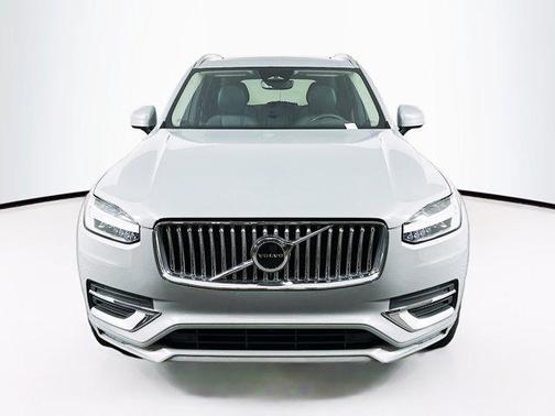 2024 Volvo XC90 B5 Core Bright Theme