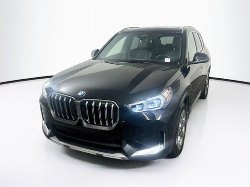 Jet Black 2025 BMW X1 xDrive28i