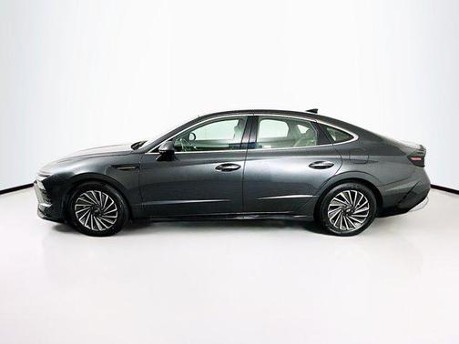 2025 Hyundai SONATA Hybrid SE