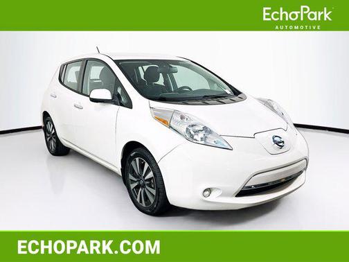 Glacier White 2017 Nissan Leaf SV