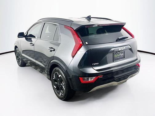 Graphite Gray 2023 Kia Niro EV Wind