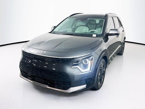 Graphite Gray 2023 Kia Niro EV Wind