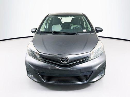 2013 Toyota Yaris LE