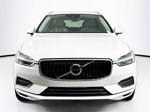 2019 Volvo XC60 T6 Momentum