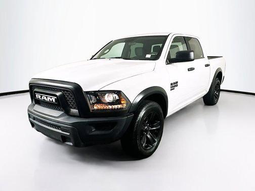 2024 RAM 1500 Classic Warlock Crew Cab 4x2 5'7' Box