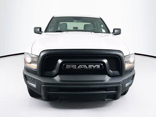 2024 RAM 1500 Classic Warlock Crew Cab 4x2 5'7' Box