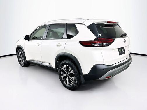 Pearl White Tricoat 2023 Nissan Rogue SV