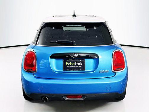 2017 MINI Hardtop Cooper