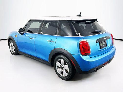 2017 MINI Hardtop Cooper