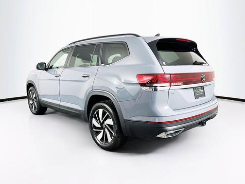 Gray 2025 Volkswagen Atlas 2.0T SE w/Technology 4MOTION