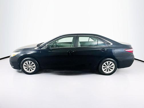 Midnight Black Metallic 2017 Toyota Camry LE