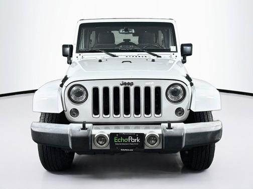Bright White Clearcoat 2017 Jeep Wrangler Unlimited Sahara