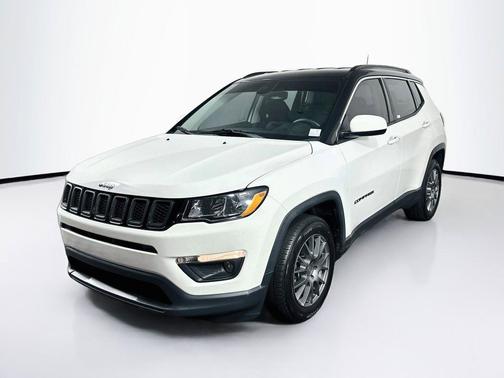 White Clearcoat 2018 Jeep Compass Latitude