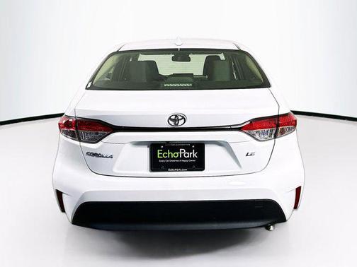 Ice Cap 2023 Toyota Corolla LE