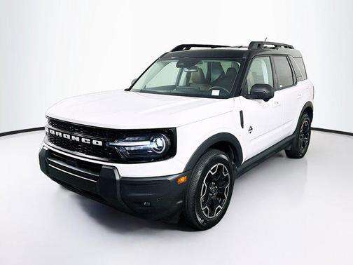 Oxford White 2025 Ford Bronco Sport Outer Banks