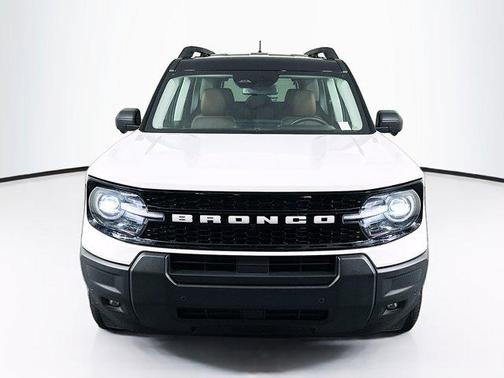 Oxford White 2025 Ford Bronco Sport Outer Banks