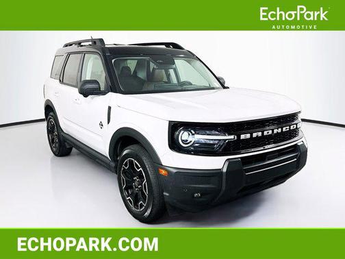 Oxford White 2025 Ford Bronco Sport Outer Banks