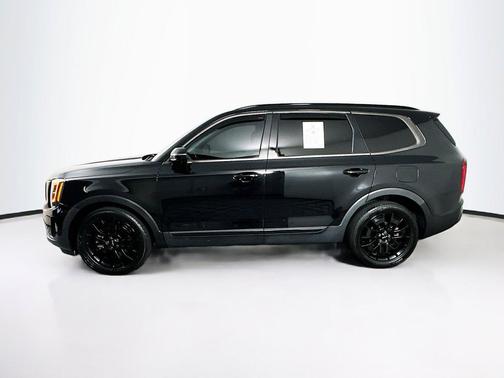 Ebony Black 2022 Kia Telluride SX