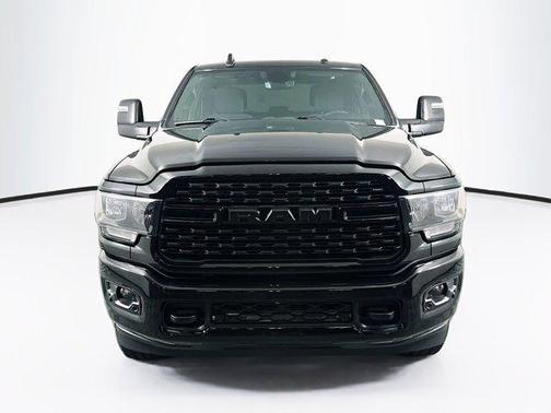 Diamond Black Crystal Pearlcoat 2024 RAM 2500 Big Horn Crew Cab 4x4 6'4' Box