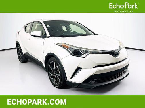 Blizzard Pearl 2018 Toyota C-HR XLE