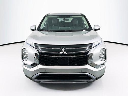 2025 Mitsubishi Outlander SE 2.5 2WD