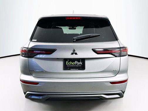 2025 Mitsubishi Outlander SE 2.5 2WD