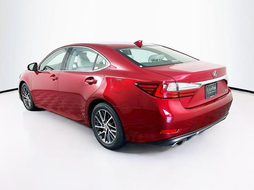 Maroon 2016 Lexus ES 350 Base