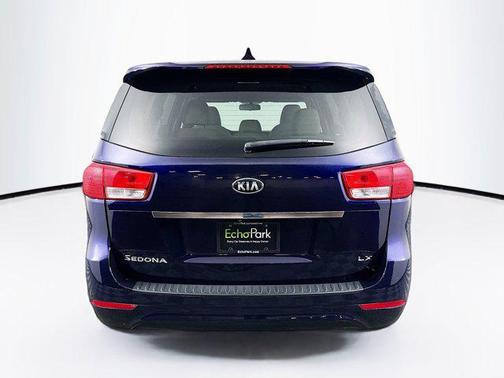 2018 Kia Sedona LX