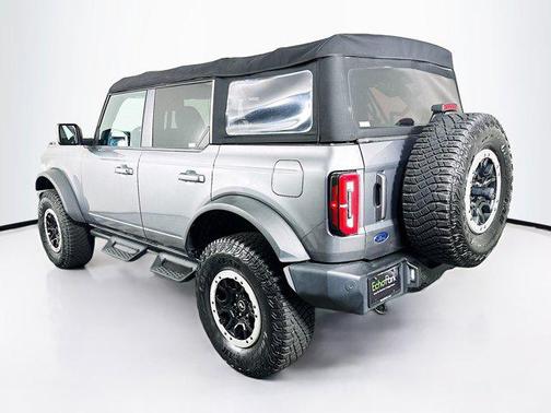 Carbonized Gray Metallic 2022 Ford Bronco Outer Banks